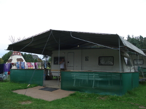 jugendcampingplatz-wohnwagen